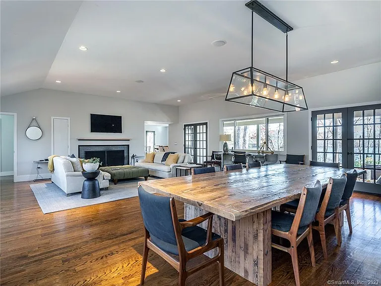 321 W Shore Rd — Photo 13