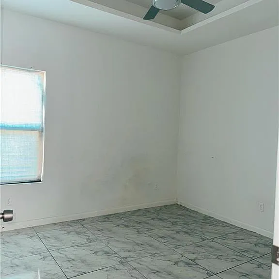1405 S Yankton St #4 — Photo 12