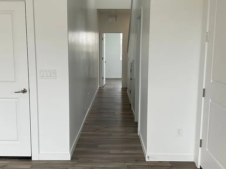 1832 N Big Star Ave — Photo 5