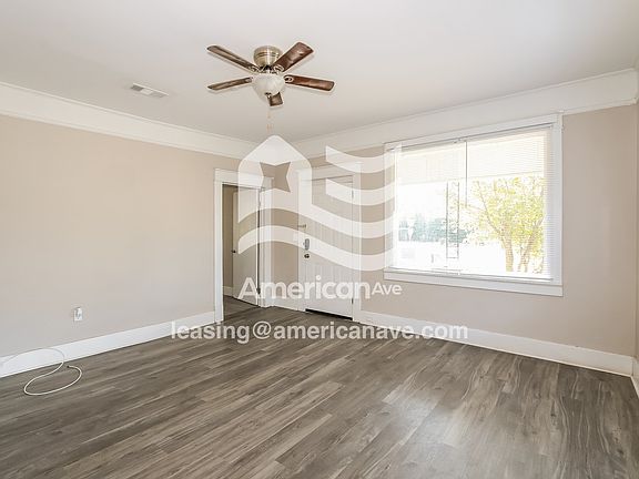 786864_003_wm_-_living_room_13469537.jpg