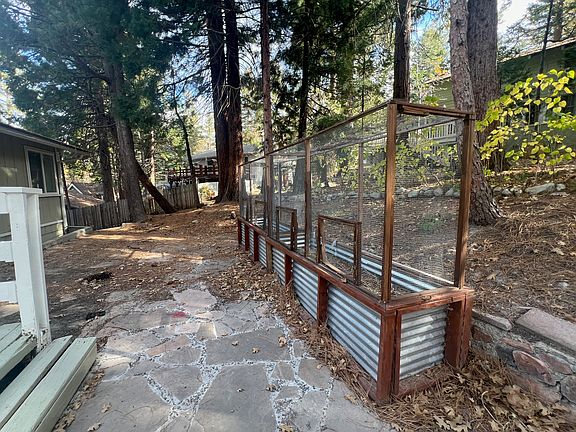 level back area off of kitchen