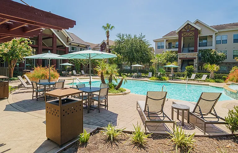 Northgate Oaks Apartments — Photo 53