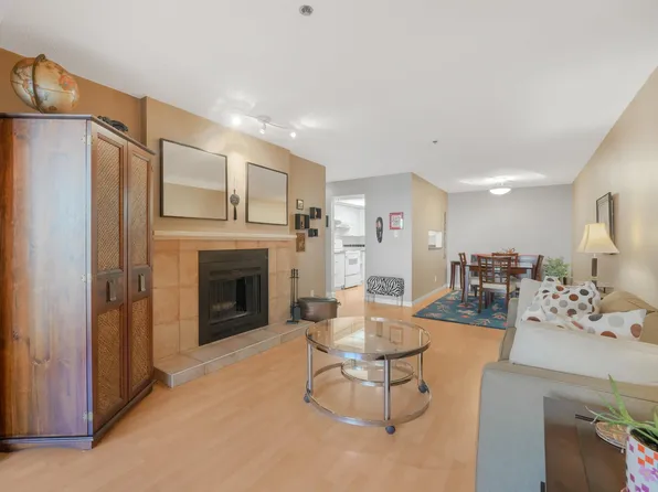 10171 119th St NW #203, Edmonton, AB T5K 1Z1