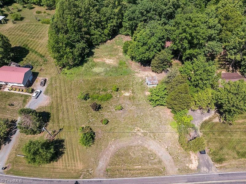 1st image of 7250 Dennis Rd