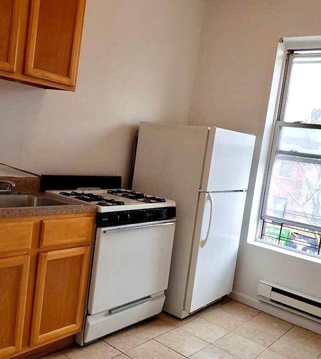 2nd image of 790 Nostrand Ave #2C