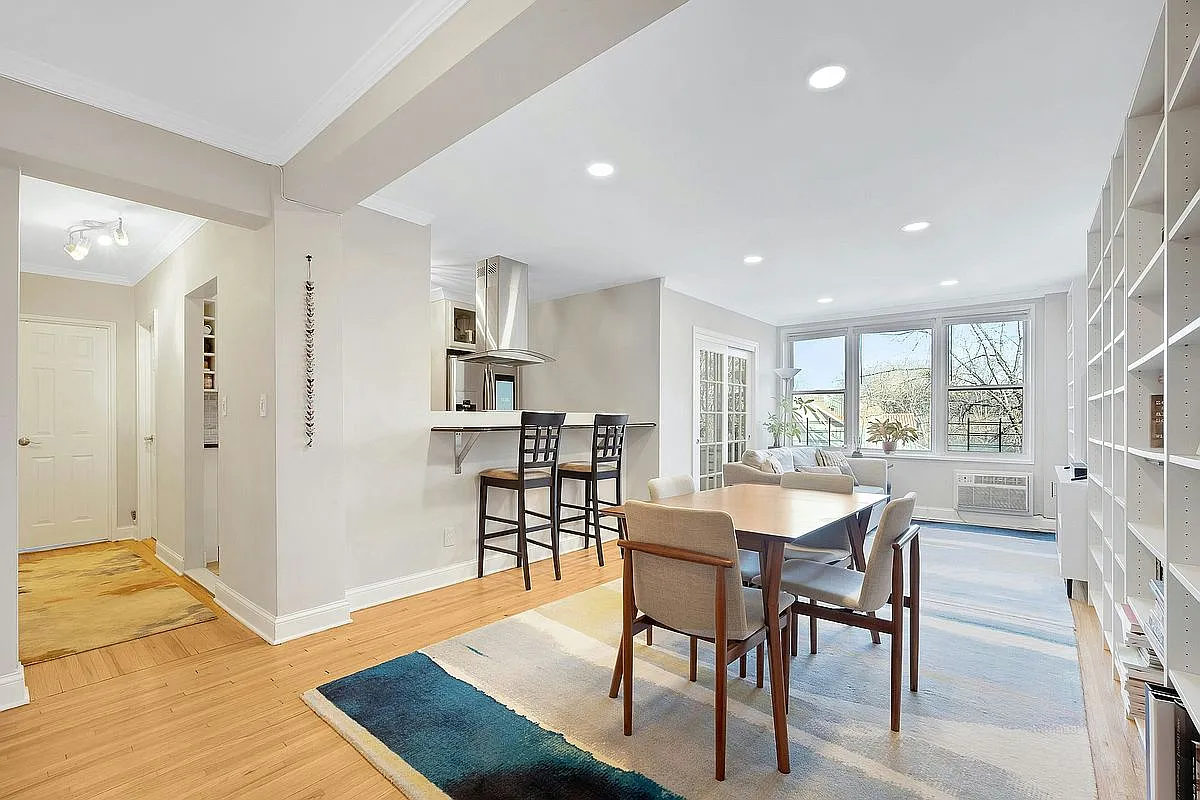 601 Kappock St APT 5E photo 1