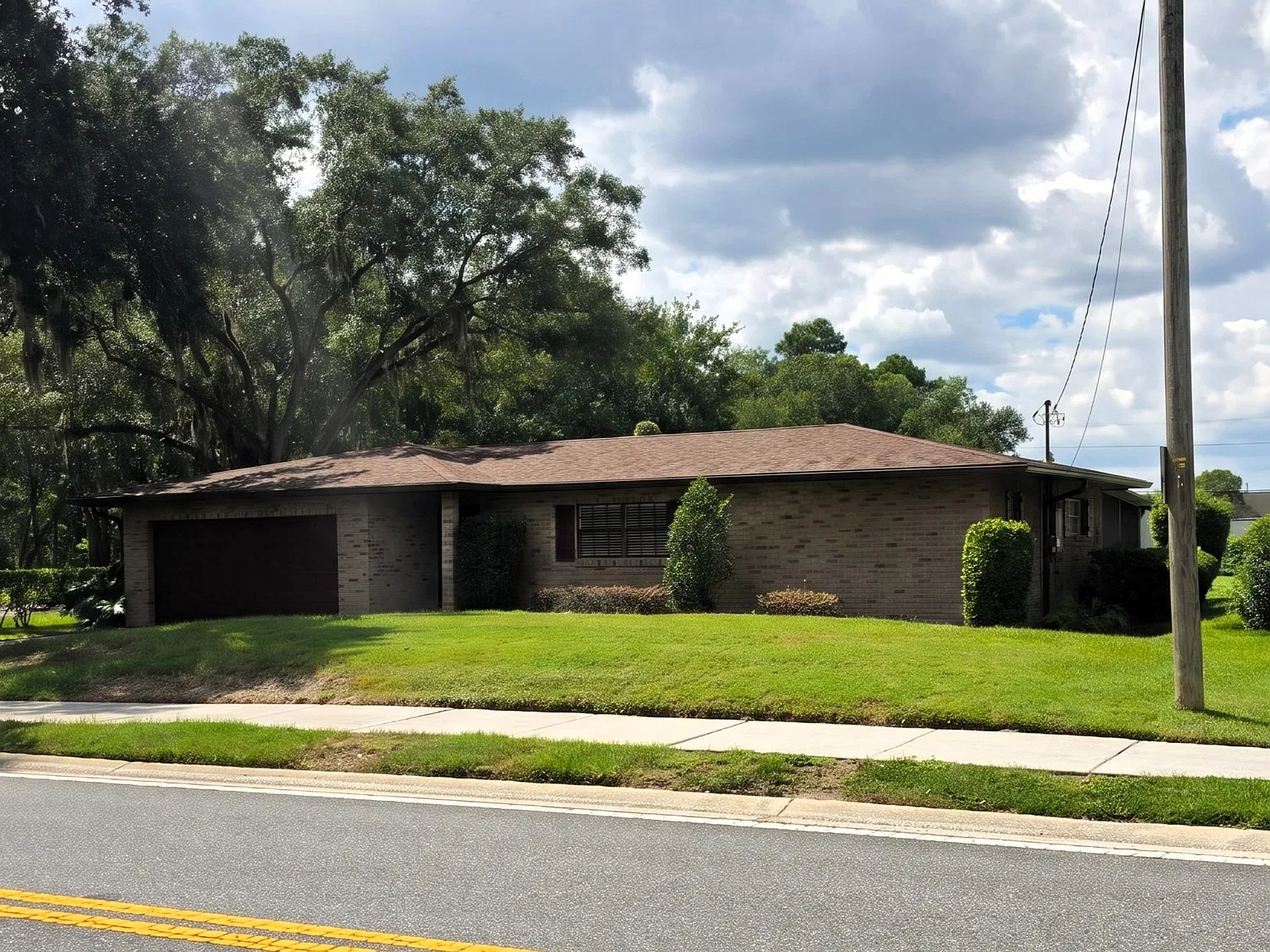 3 bed, 1603 sqft, $2,495 — Photo 1