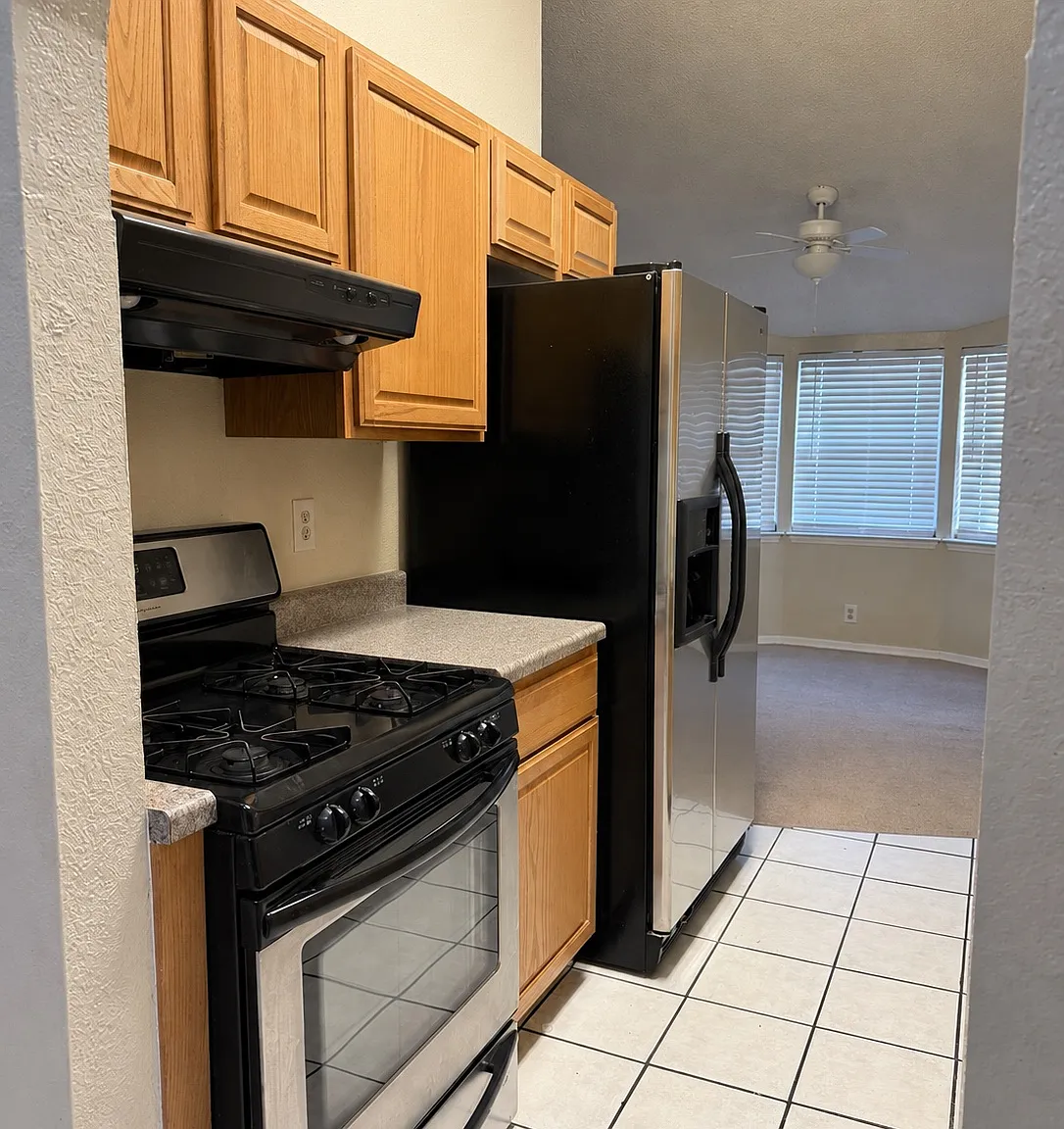 3 bed, 1261 sqft, $1,800 — Photo 3