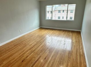 3809 W 4th St #2, Los Angeles, CA 90020