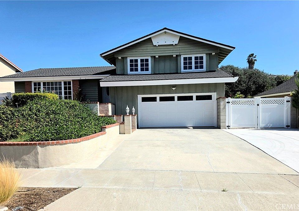 1st image of 1640 Canyon Dr