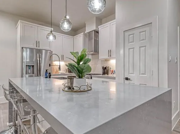 5606 Canal St, Houston, TX 77011