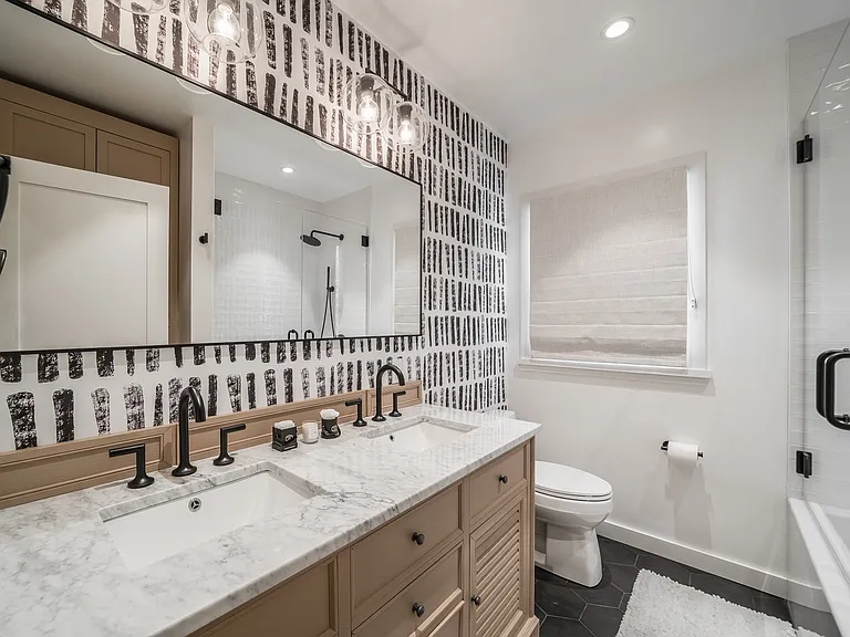 Marin Dr — Photo 15