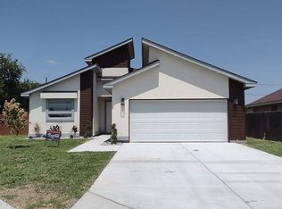 1305 13th St, Alamo, TX 78516