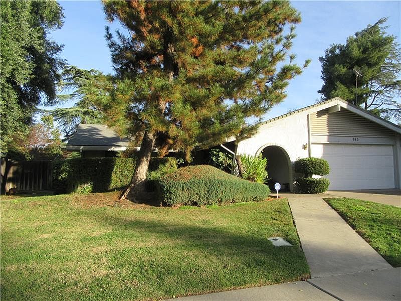 1st image of 915 Ashley Ave