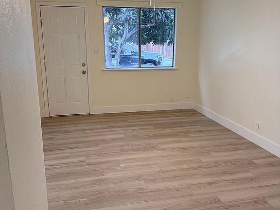 5th image of 1902 Sheridan St APT B