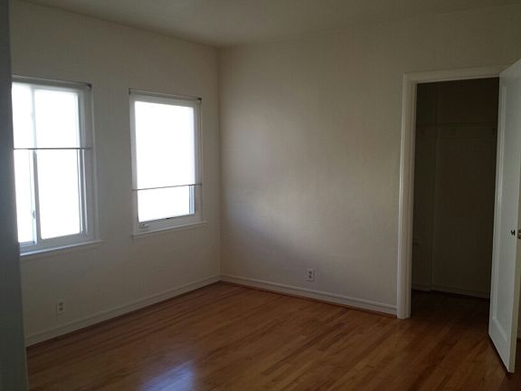 5th image of 345 Wayne Ave