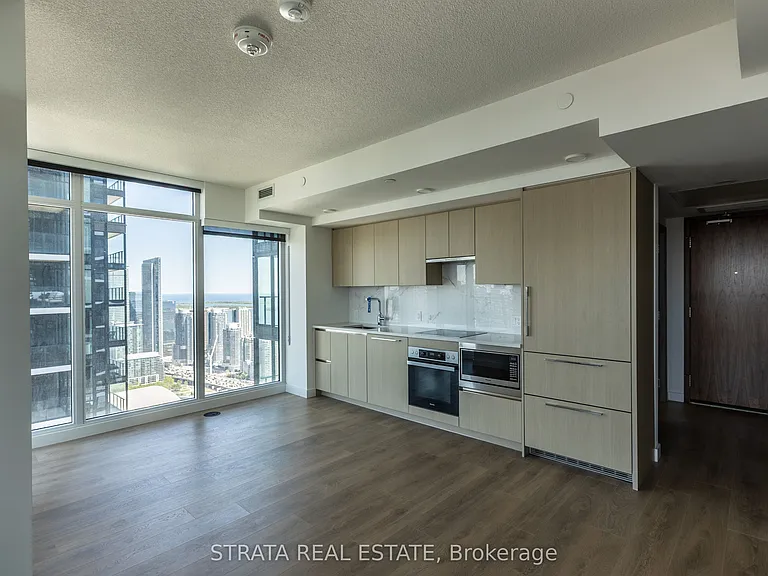 3 Concord Cityplace Way #4570 — Photo 2