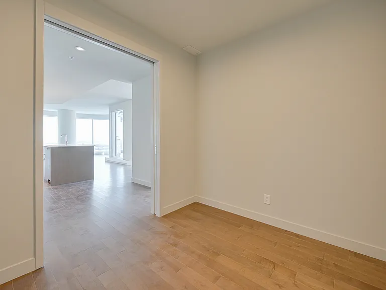 10360 102nd St NW — Photo 91