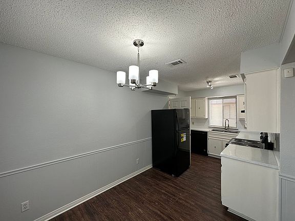 5th image of 5601B Purple Sage Dr