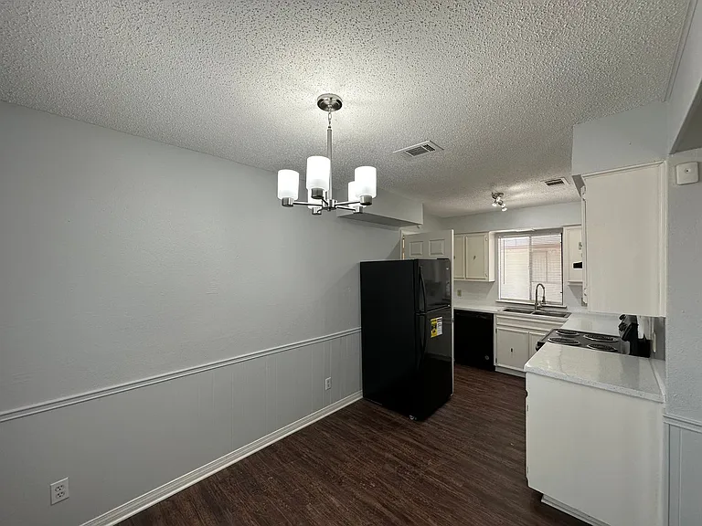 5601B Purple Sage Dr — Photo 5