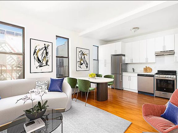 2nd image of 165 Meserole St APT 32