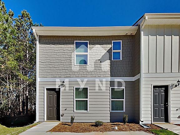 3rd image of 1824 Carrington Dr