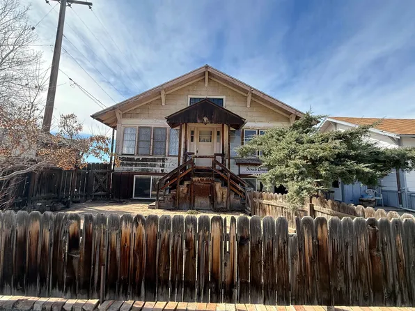 210 S 4th St, Thermopolis, WY 82443