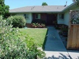 1230 Gloria Dr, Hollister, CA