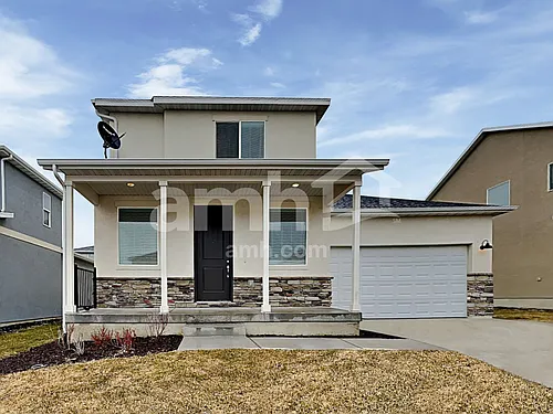 2403 E Surry Way Photo 1