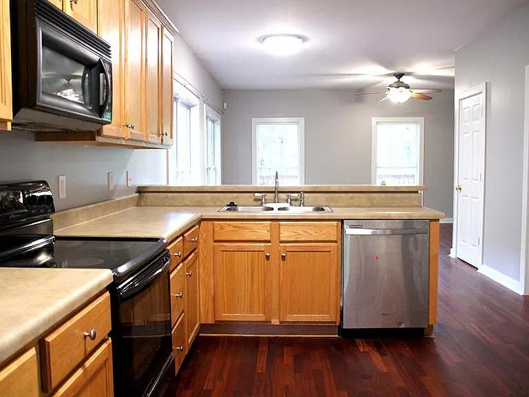 285 Timberlane Dr — Photo 9