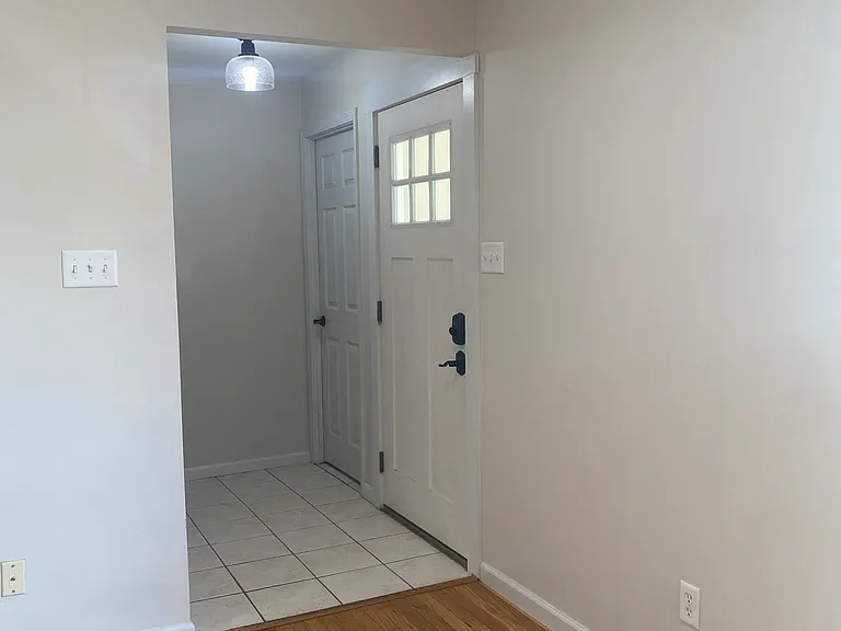2310 Wesbriar Ct — Photo 2