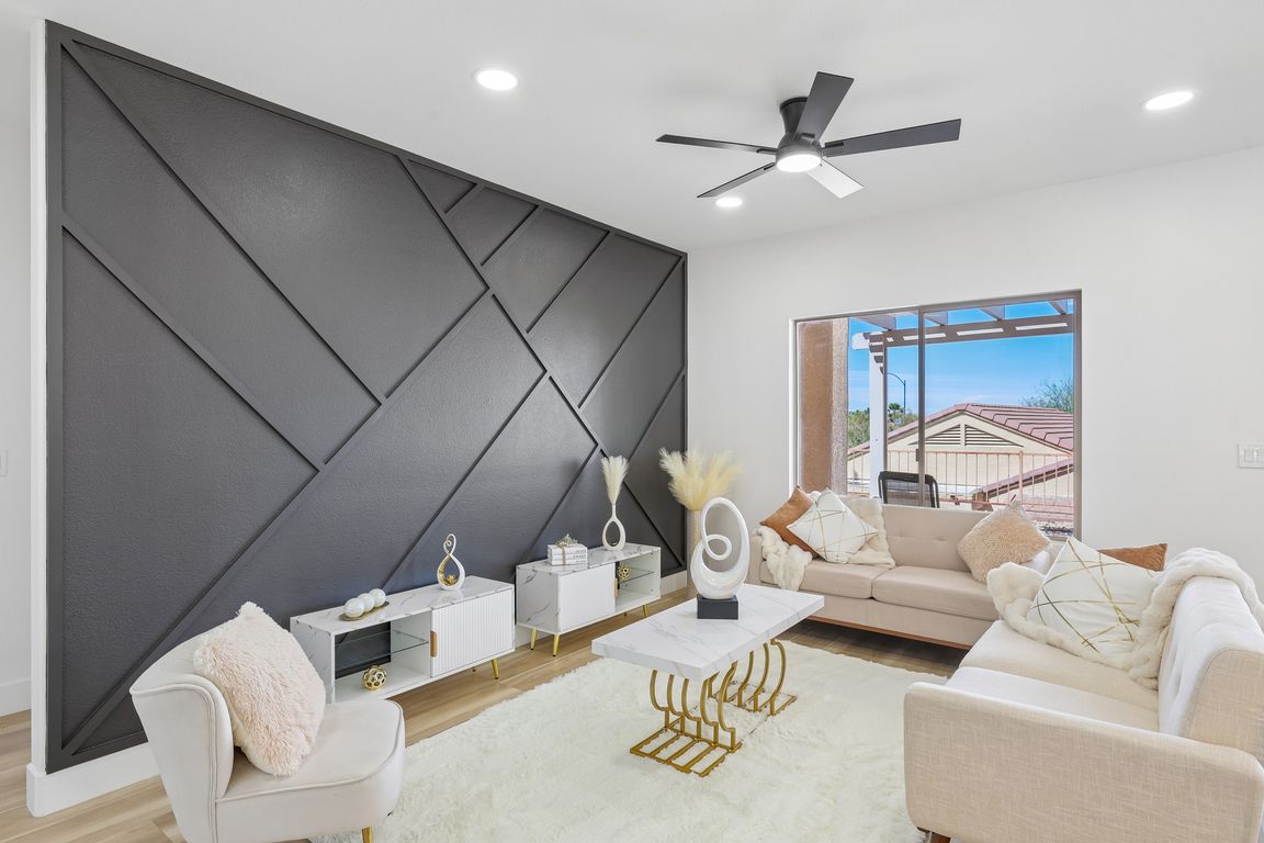 544 Mountain Links Dr Henderson-S2304-005.jpg