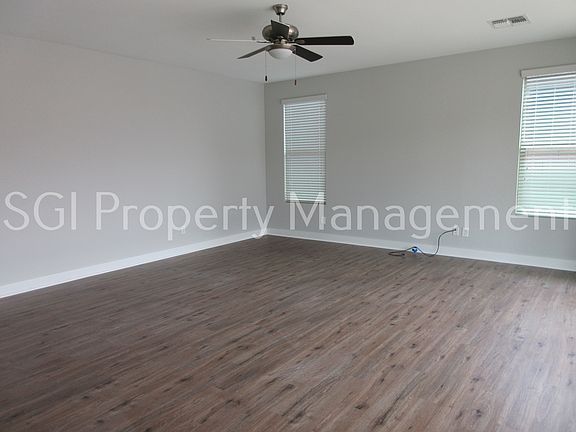 5th image of 3393 E Strawberry Dr
