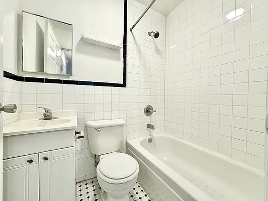 Rented by DALLAL | media 8