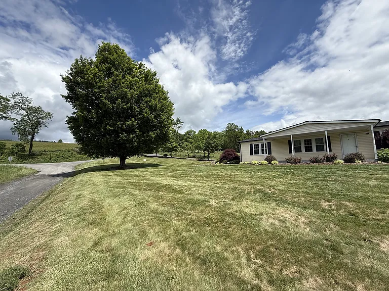 545 Roy Goodman Rd — Photo 32