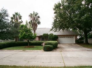 14329 S Lakeshore Dr, Covington, LA 70435