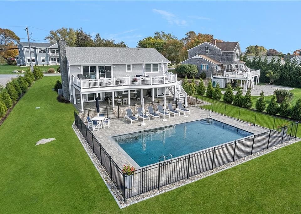 1st image of 209 Carpenter Dr