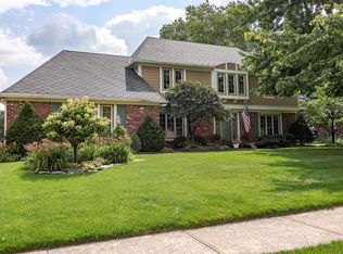 1438 Queensborough Dr, Carmel, IN 46033