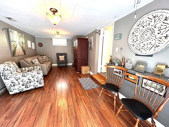 3rd image of 310 Grove St
