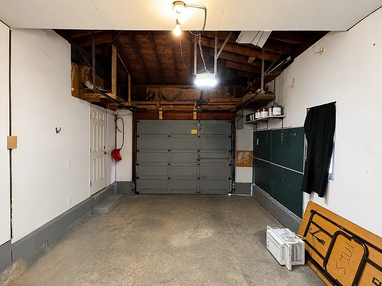614 Irving Ave #1 — Photo 2
