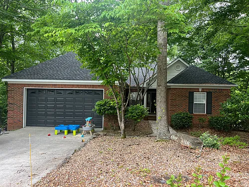 1914 Hillbrook Cir Photo 1