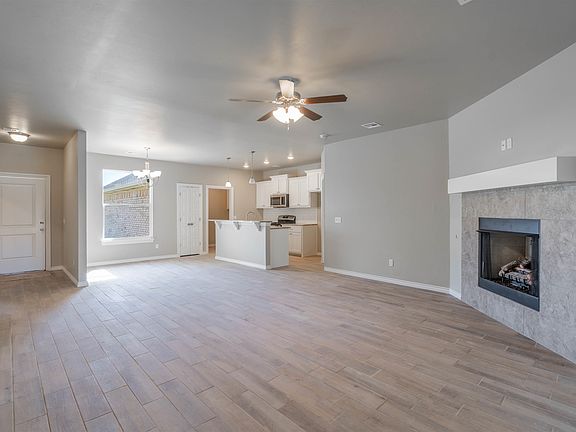 5th image of 4604 Sandhill Dr