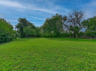 915 Farmers Rd, Brenham, TX 77833