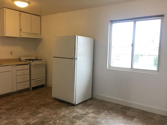 3rd image of 501 2nd St #3
