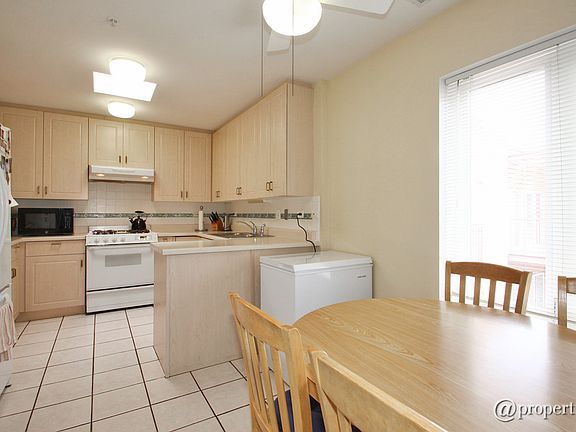 3rd image of 5040 Warren St APT 401