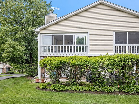 3rd image of 9901 Cambridge Ct #B