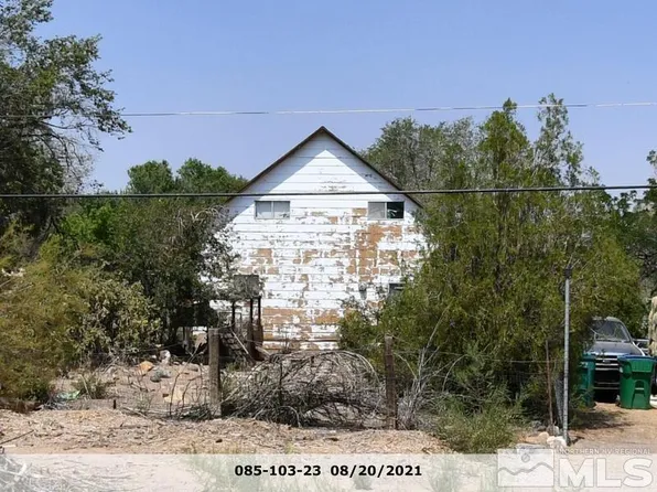 165 W Gepford Pkwy, Sun Valley, NV 89433