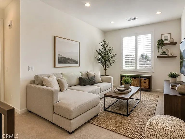 217 Primrose Dr — Photo 9