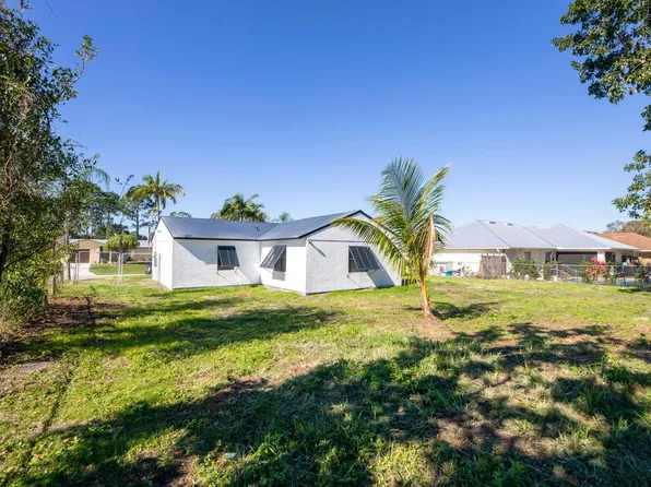 2473 SW Calgan St, Port Saint Lucie, FL 34953
