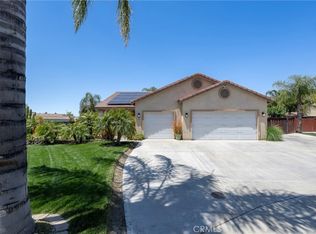 293 Captains Ct, San Jacinto, CA 92583